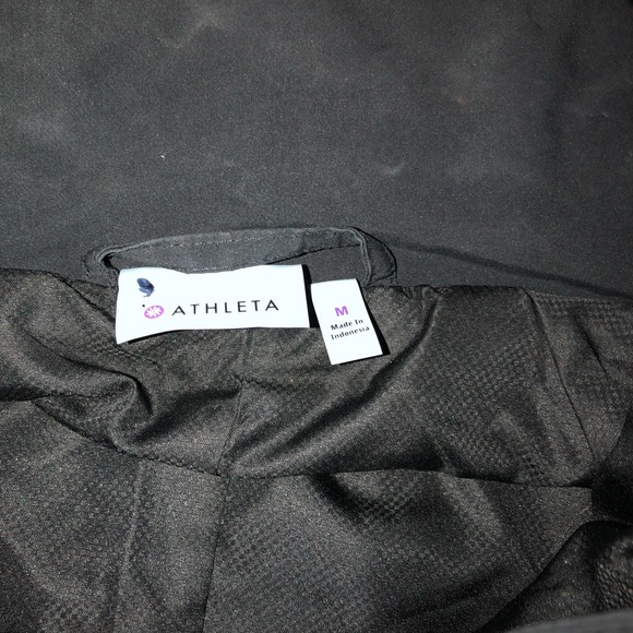 🌺Black athlete raincoat 🌺 - Picture 11 of 12